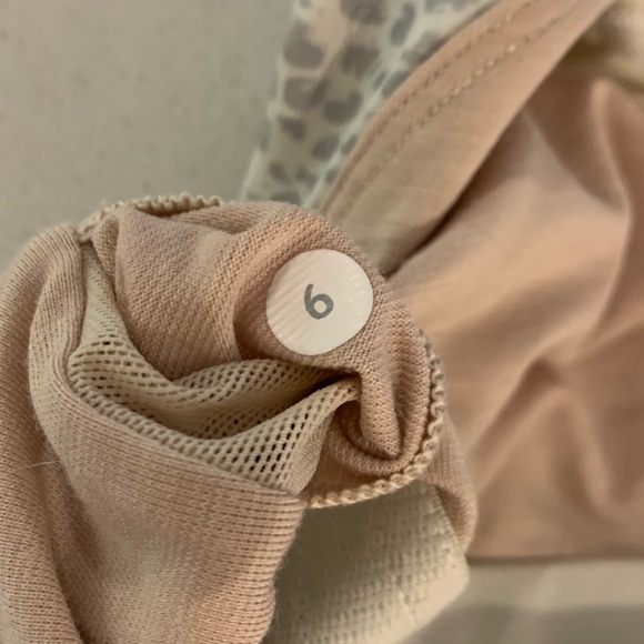 Lululemon Mesh With Me Tank - Picture 7 of 9